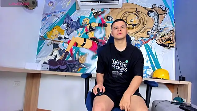 Snapshot of Sebastian_Phoenix chatting on March 13, 2025, 12:02 pm Sebastian Phoenix online show from March 13, 2025, 12:02 pm