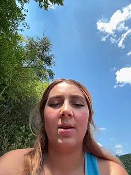 hotamanda01 online show from June 28, 2026, 12:11 pm