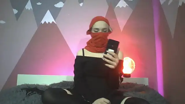 Barbie-sin online show from February 7, 2025, 4:56 pm