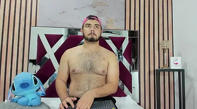 Snapshot of donatovolga chatting on February 12, 2025, 2:24 am donatovolga online show from February 12, 2025, 2:24 am