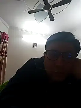 Snapshot of innocentboy1987 chatting on March 4, 2025, 4:49 am innocentboy1987 online show from March 4, 2025, 4:49 am