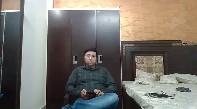 Snapshot of innocentboy1987 chatting on March 15, 2025, 4:57 am innocentboy1987 online show from March 15, 2025, 4:57 am