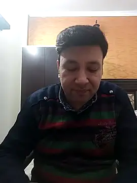 Snapshot of innocentboy1987 chatting on November 28, 2025, 4:59 am innocentboy1987 online show from November 28, 2025, 4:59 am