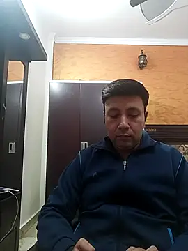 Snapshot of innocentboy1987 chatting on December 1, 2025, 9:47 am innocentboy1987 online show from December 1, 2025, 9:47 am