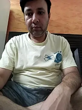Snapshot of innocentboy1987 chatting on May 17, 2026, 4:36 pm innocentboy1987 online show from May 17, 2026, 4:36 pm