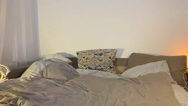 Sabrinaanddaniel online show from February 21, 2025, 12:16 am