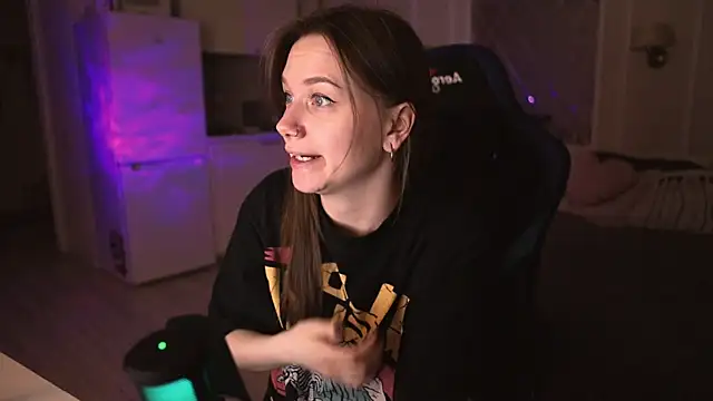 Snapshot of alexa_feels_ chatting on March 16, 2025, 6:34 pm alexa feels  online show from March 16, 2025, 6:34 pm