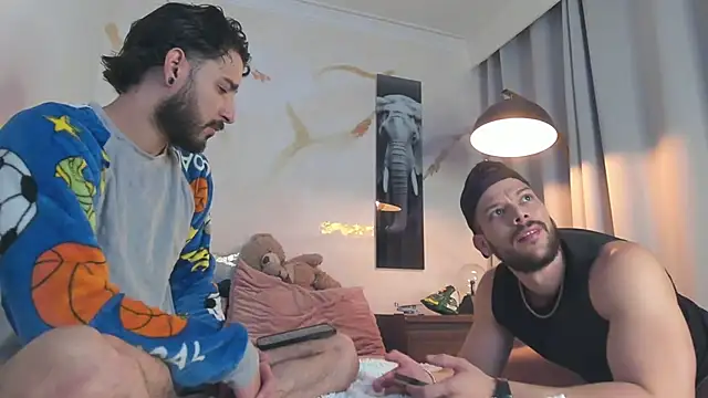 Snapshot of bakersboyssexys chatting on November 9, 2025, 12:53 am bakersboyssexys online show from November 9, 2025, 12:53 am