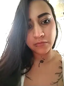 cherryy bombshelll online show from December 14, 2025, 6:34 pm