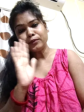 BOLDBEAUTY09 online show from February 16, 2025, 2:31 am