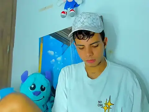 Snapshot of Alessandro_1610 chatting on March 5, 2025, 6:33 am Alessandro 1610 online show from March 5, 2025, 6:33 am