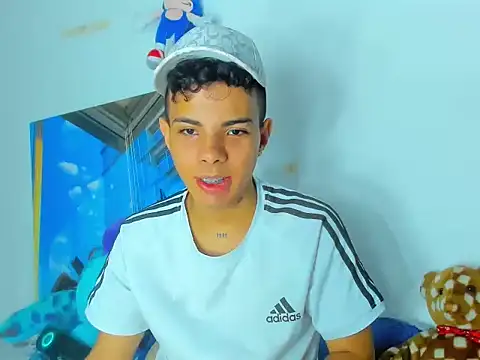 Snapshot of Alessandro_1610 chatting on March 19, 2025, 5:19 am Alessandro 1610 online show from March 19, 2025, 5:19 am