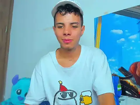 Snapshot of Alessandro_1610 chatting on March 23, 2025, 3:32 am Alessandro 1610 online show from March 23, 2025, 3:32 am