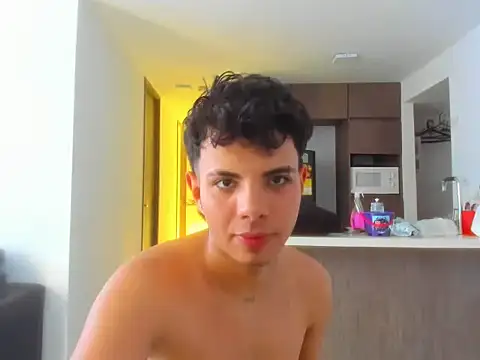 Snapshot of Alessandro_1610 chatting on September 10, 2025, 9:04 pm Alessandro 1610 online show from September 10, 2025, 9:04 pm