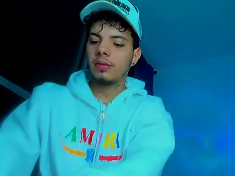 Snapshot of Alessandro_1610 chatting on September 30, 2025, 6:18 am Alessandro 1610 online show from September 30, 2025, 6:18 am