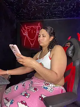 Snapshot of Carola-Ross chatting on March 8, 2025, 9:17 am Carola-Ross online show from March 8, 2025, 9:17 am