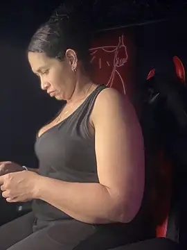 Snapshot of Carola-Ross chatting on March 17, 2025, 2:08 am Carola-Ross online show from March 17, 2025, 2:08 am