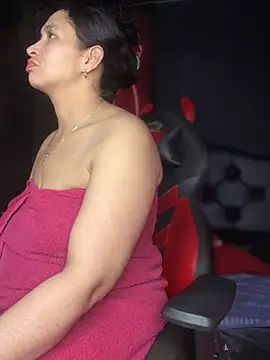 Snapshot of Carola-Ross chatting on March 20, 2025, 8:53 am Carola-Ross online show from March 20, 2025, 8:53 am