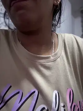 Snapshot of Carola-Ross chatting on March 23, 2025, 5:32 am Carola-Ross online show from March 23, 2025, 5:32 am