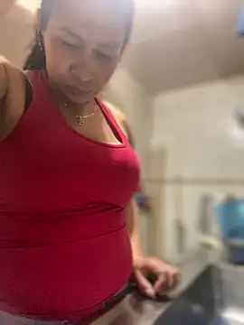 Snapshot of Carola-Ross chatting on September 15, 2025, 6:41 pm Carola-Ross online show from September 15, 2025, 6:41 pm