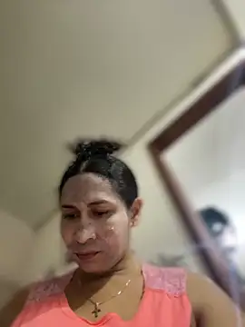 Snapshot of Carola-Ross chatting on October 7, 2025, 7:11 pm Carola-Ross online show from October 7, 2025, 7:11 pm