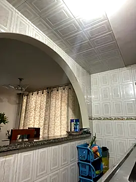 Snapshot of Carola-Ross chatting on October 24, 2025, 5:31 pm Carola-Ross online show from October 24, 2025, 5:31 pm