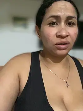 Snapshot of Carola-Ross chatting on December 23, 2025, 12:08 am Carola-Ross online show from December 23, 2025, 12:08 am