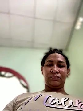 Snapshot of Carola-Ross chatting on January 9, 2026, 2:31 pm Carola-Ross online show from January 9, 2026, 2:31 pm