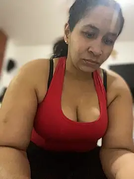 Snapshot of Carola-Ross chatting on February 6, 2026, 5:38 pm Carola-Ross online show from February 6, 2026, 5:38 pm