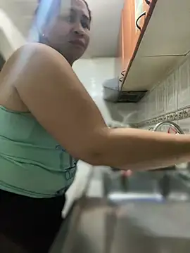 Snapshot of Carola-Ross chatting on February 24, 2026, 12:08 am Carola-Ross online show from February 24, 2026, 12:08 am