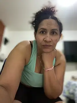 Snapshot of Carola-Ross chatting on March 1, 2026, 2:57 am Carola-Ross online show from March 1, 2026, 2:57 am