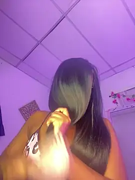 Snapshot of blackgril12 chatting on February 16, 2026, 10:50 pm blackgril12 online show from February 16, 2026, 10:50 pm