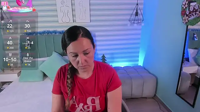 abby apple online show from December 15, 2025, 1:48 pm