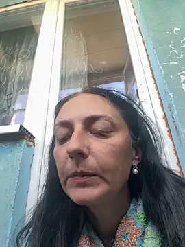 Snapshot of Miroslava1247 chatting on September 19, 2025, 7:32 am Miroslava1247 online show from September 19, 2025, 7:32 am