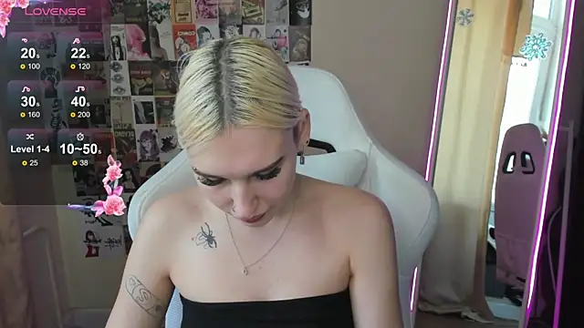 EvelinaLuu online show from January 11, 2026, 6:29 am