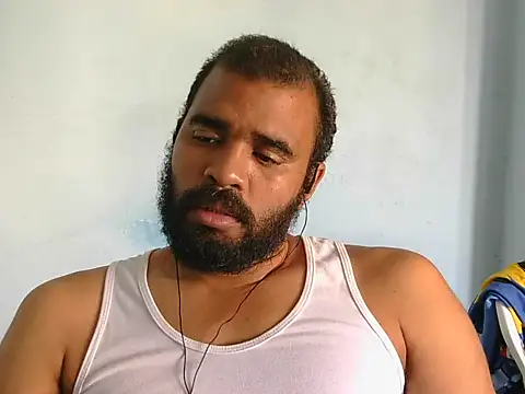 Snapshot of YOX22 chatting on July 17, 2026, 9:19 pm YOX22 online show from July 17, 2026, 9:19 pm