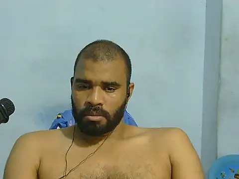 Snapshot of YOX22 chatting on July 18, 2026, 11:52 pm YOX22 online show from July 18, 2026, 11:52 pm