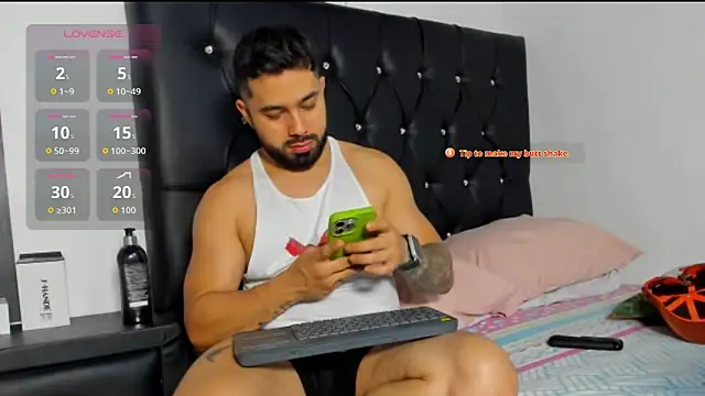 mikeblaree online show from December 17, 2025, 6:47 pm