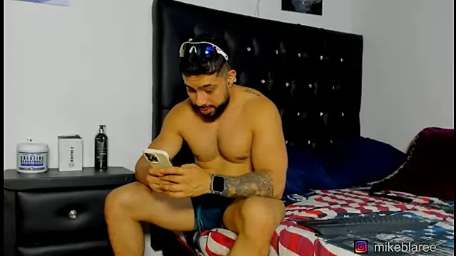 mikeblaree online show from March 28, 2026, 7:57 pm