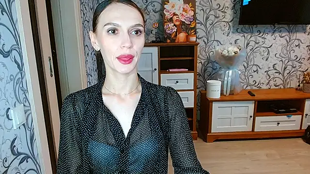 Lady Sunshine  online show from October 18, 2025, 6:16 am