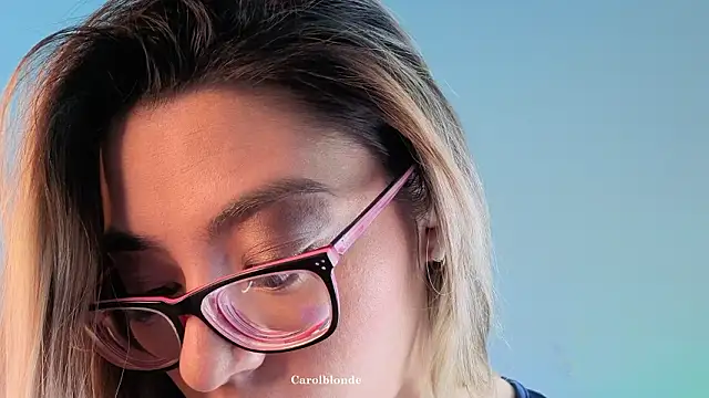 Carolblonde online show from March 7, 2026, 11:46 pm