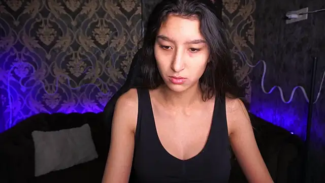 Snapshot of CharmMocco chatting on February 13, 2025, 7:13 am CharmMocco online show from February 13, 2025, 7:13 am