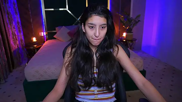 Snapshot of CharmMocco chatting on March 4, 2025, 7:30 am CharmMocco online show from March 4, 2025, 7:30 am