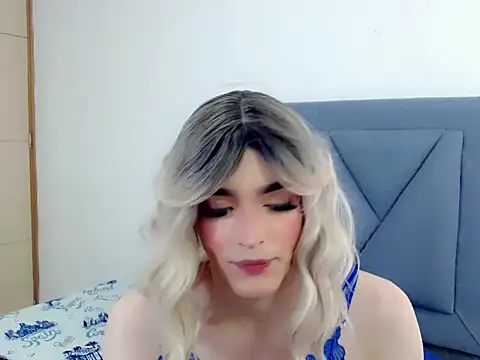 dominic 00 online show from November 9, 2025, 8:40 pm