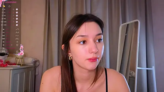 Snapshot of ColleenCox chatting on March 21, 2025, 8:40 pm ColleenCox online show from March 21, 2025, 8:40 pm