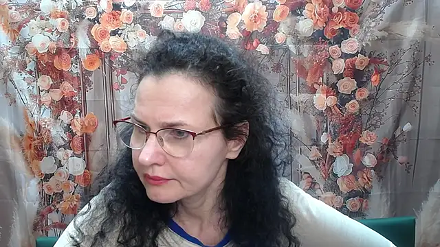 Miroslava Happi online show from May 22, 2026, 5:47 am