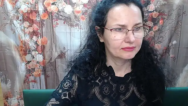 Miroslava Happi online show from May 29, 2026, 5:38 am
