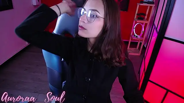 Snapshot of Auroraa_soul chatting on October 18, 2025, 12:39 pm Auroraa soul online show from October 18, 2025, 12:39 pm