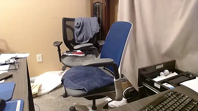 Snapshot of olderandwiser2 chatting on October 19, 2025, 3:29 am olderandwiser2 online show from October 19, 2025, 3:29 am