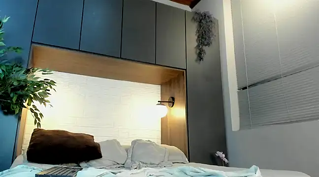 Georgina Palacios  online show from March 2, 2025, 12:42 am